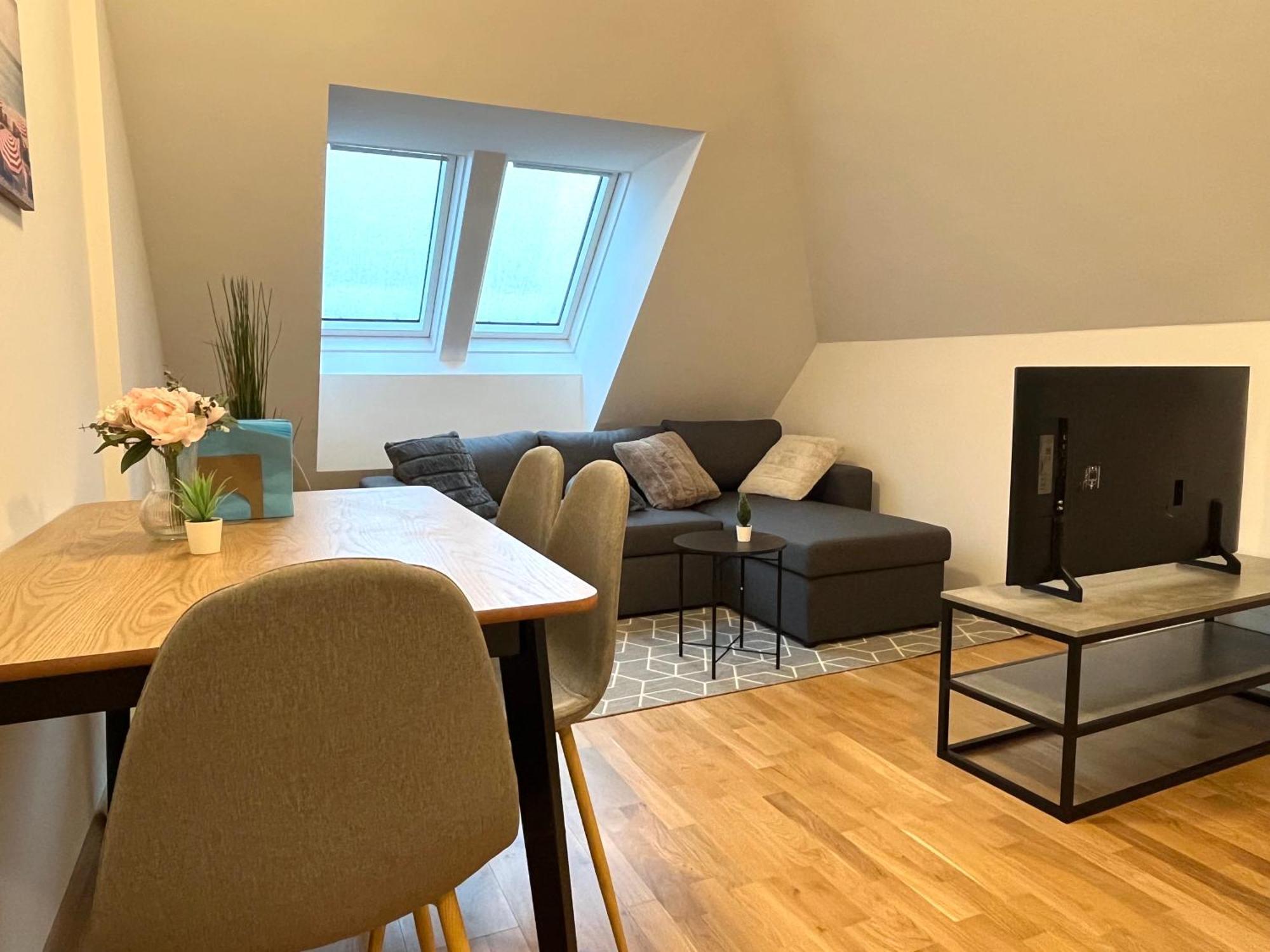 Apartament Free Parking / Brandnew With Air Condition And Balcony Wiedeń