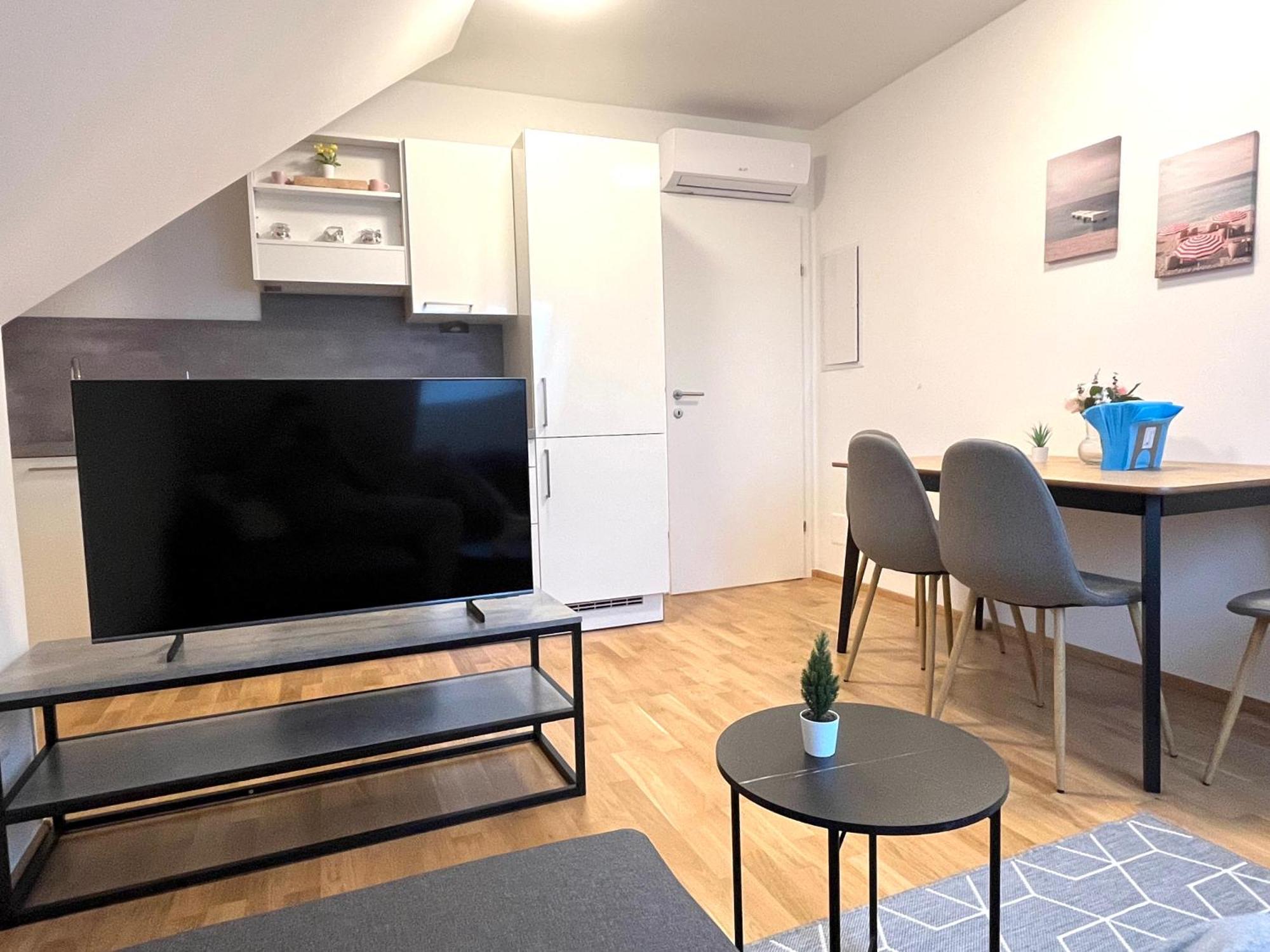 Apartament Free Parking / Brandnew With Air Condition And Balcony Wiedeń